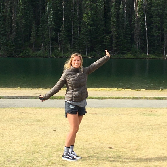 Meet your Posher, Jenna - Picture 1 of 1